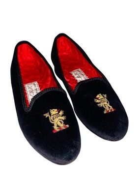 English Velvet Burlington Slippers gold Rampant Lion Embroidery crest like new